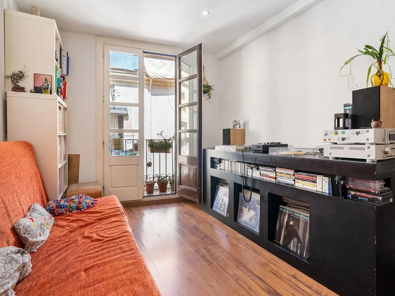 Квартира с частной террасой в сердце района Раваль, Барселона. Фото:  7