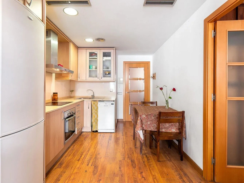 Квартира с частной террасой в сердце района Раваль, Барселона. Фото:  11