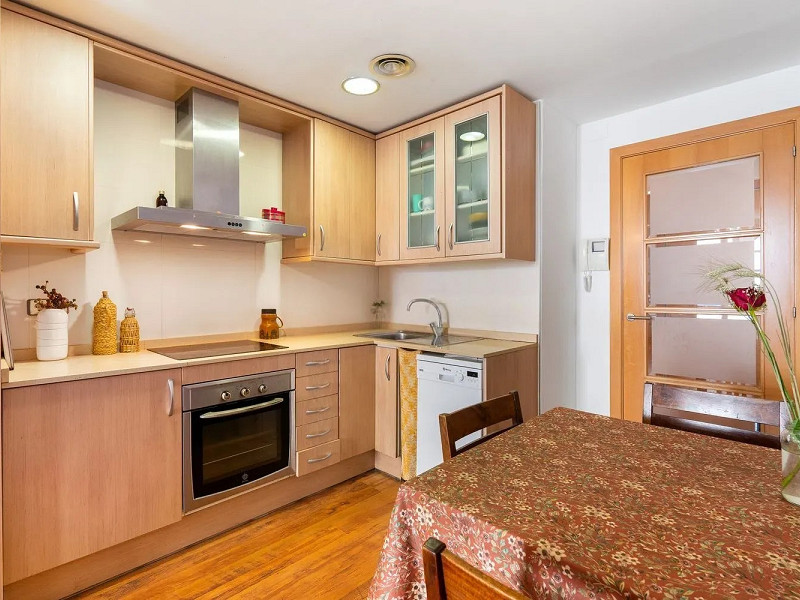 Квартира с частной террасой в сердце района Раваль, Барселона. Фото:  13