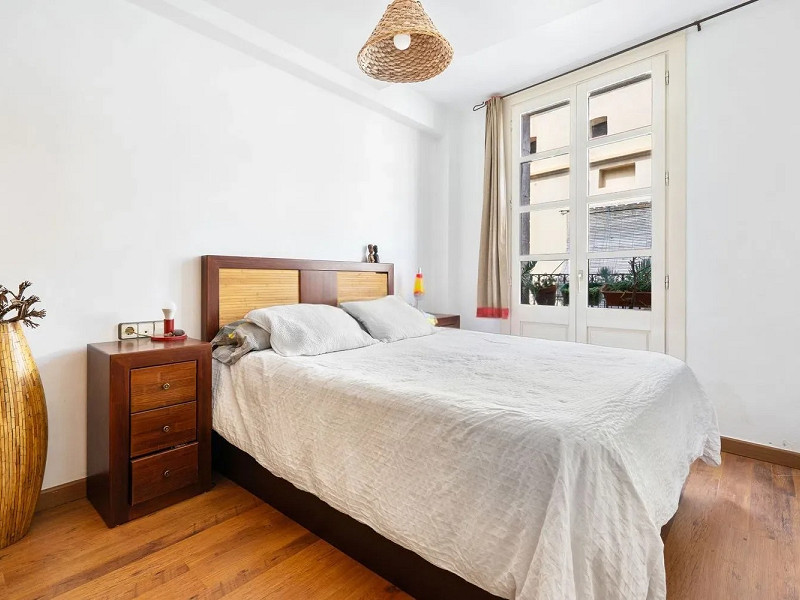 Квартира с частной террасой в сердце района Раваль, Барселона. Фото:  17