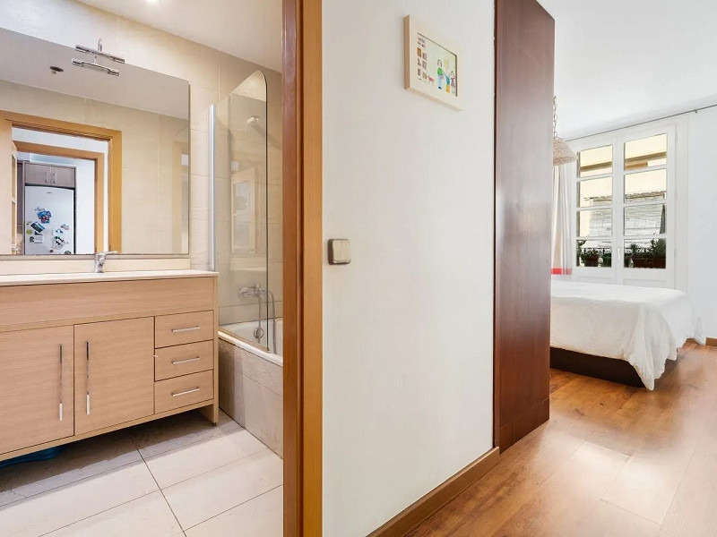 Квартира с частной террасой в сердце района Раваль, Барселона. Фото:  19