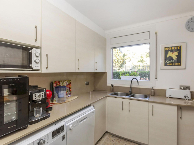 Refurbished Apartment with Terrace and Tourist License in Llafranc, Costa Brava. Photo:  9
