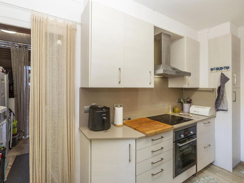 Refurbished Apartment with Terrace and Tourist License in Llafranc, Costa Brava. Photo:  10