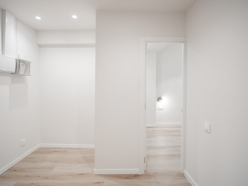 Современная студия с террасой в центре Барселоны. Фото:  7