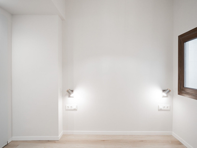 Современная студия с террасой в центре Барселоны. Фото:  13