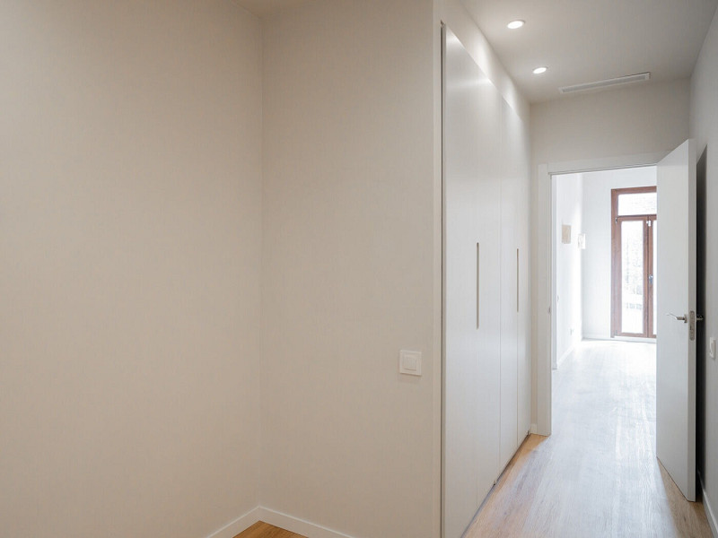 Современная студия с террасой в центре Барселоны. Фото:  20