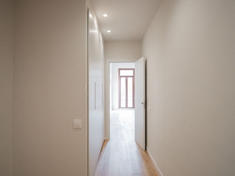 Современная студия с террасой в центре Барселоны. Фото:  21