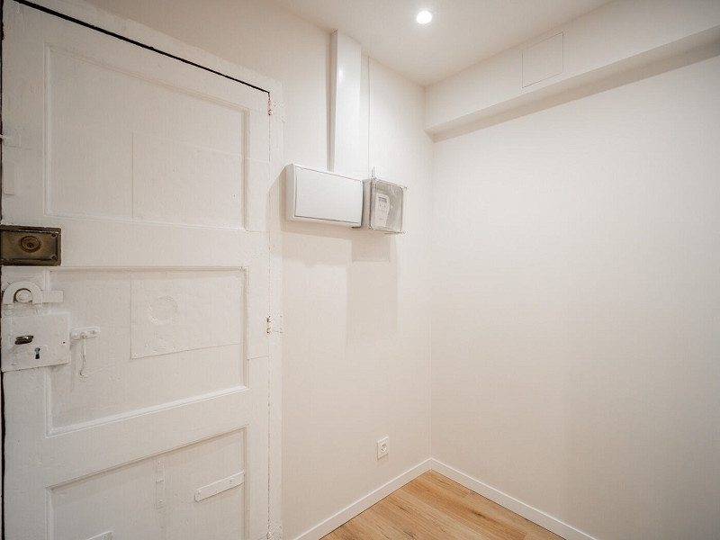 Современная студия с террасой в центре Барселоны. Фото:  22