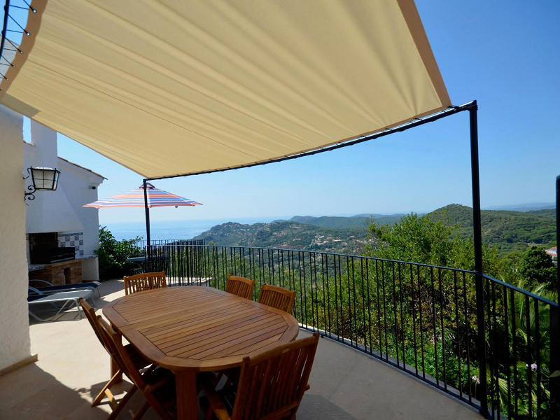 Роскошная смежная вилла с панорамными видами на море в Aiguablava, Бегур, Коста-Брава. Фото:  4