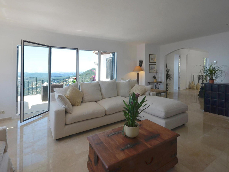 Роскошная смежная вилла с панорамными видами на море в Aiguablava, Бегур, Коста-Брава. Фото:  7