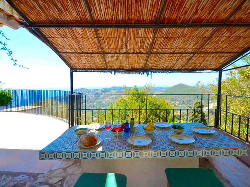 Роскошная смежная вилла с панорамными видами на море в Aiguablava, Бегур, Коста-Брава. Фото:  14