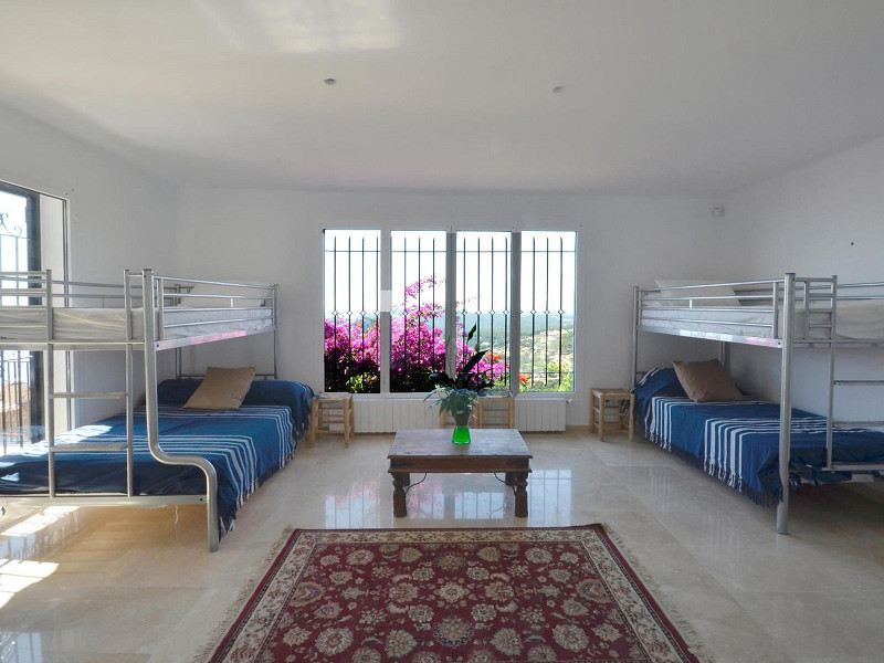 Роскошная смежная вилла с панорамными видами на море в Aiguablava, Бегур, Коста-Брава. Фото:  15