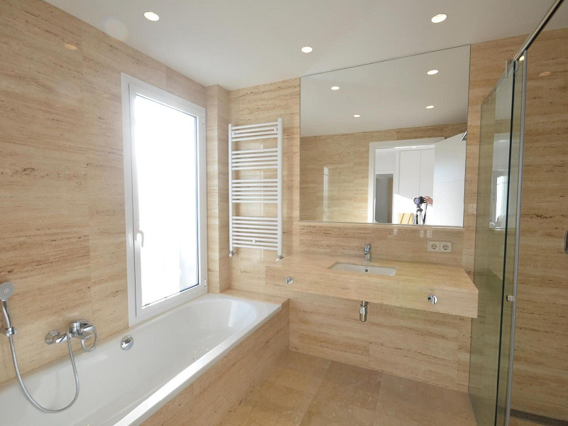 Роскошная смежная вилла с панорамными видами на море в Aiguablava, Бегур, Коста-Брава. Фото:  20