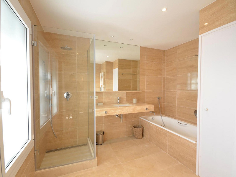 Роскошная смежная вилла с панорамными видами на море в Aiguablava, Бегур, Коста-Брава. Фото:  25