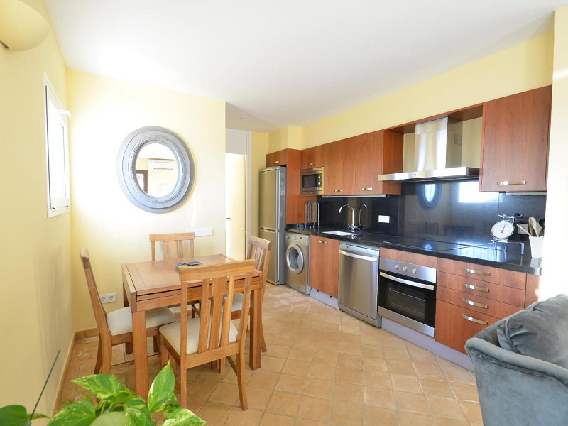 Роскошная смежная вилла с панорамными видами на море в Aiguablava, Бегур, Коста-Брава. Фото:  27