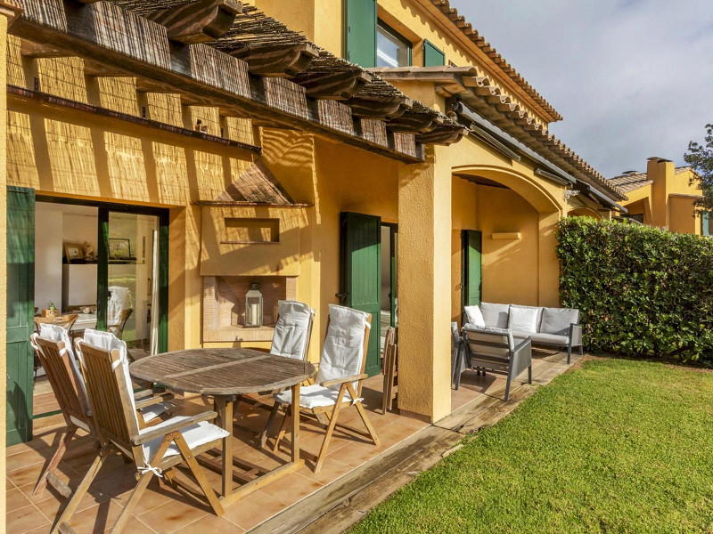 Смежная вилла в La Pastora, Льяфранк, Коста-Брава. Фото:  3