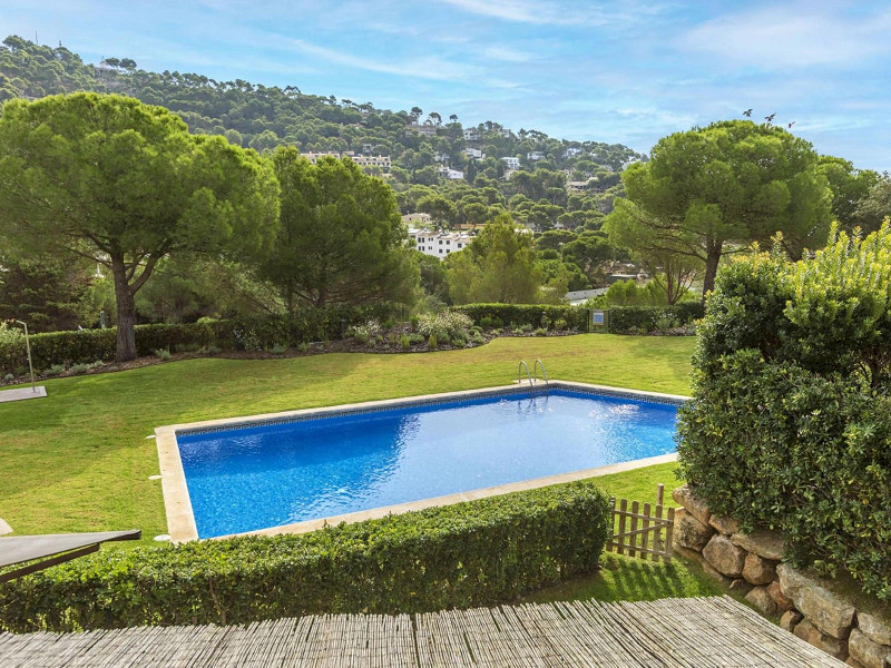 Смежная вилла в La Pastora, Льяфранк, Коста-Брава. Фото:  13