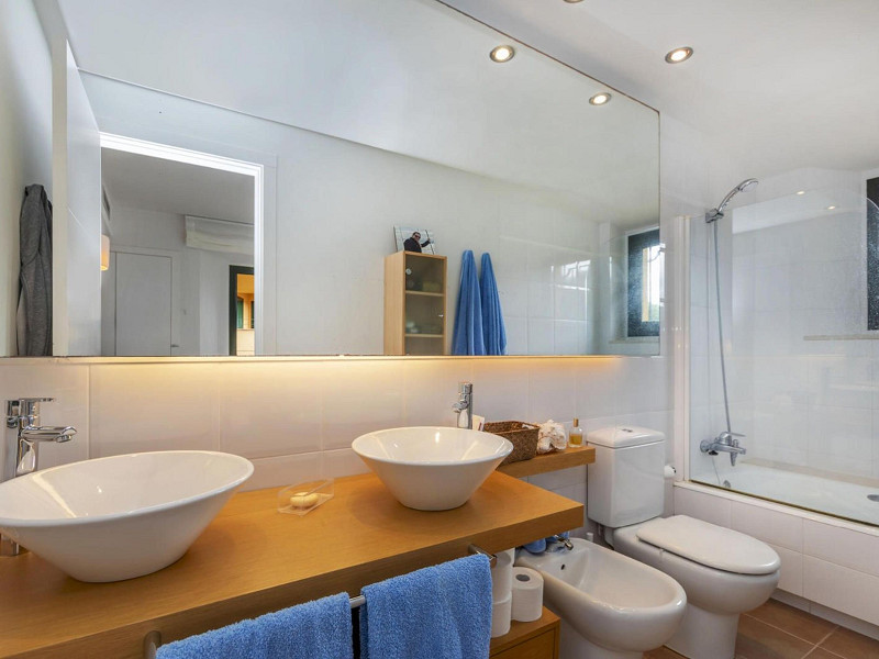 Смежная вилла в La Pastora, Льяфранк, Коста-Брава. Фото:  24