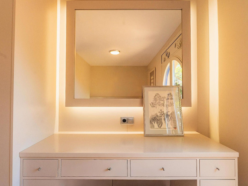 Дом с частным бассейном и панорамными видами на море в Айгуаблава, Бегур, Коста-Брава. Фото:  16