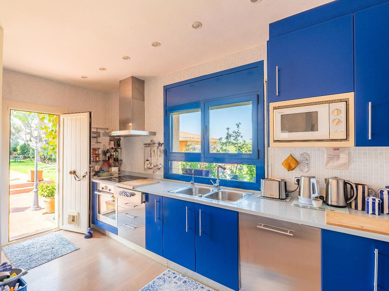 Дом с частным бассейном и панорамными видами на море в Айгуаблава, Бегур, Коста-Брава. Фото:  24