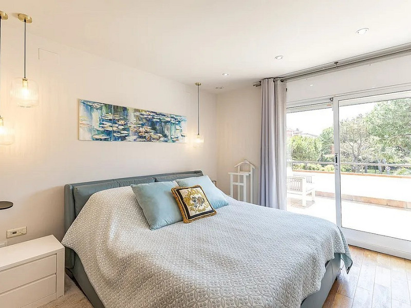 Эксклюзивный дом класса люкс с частным садом и бассейном в Гава-Мар, в 2 минутах от моря. Фото:  10