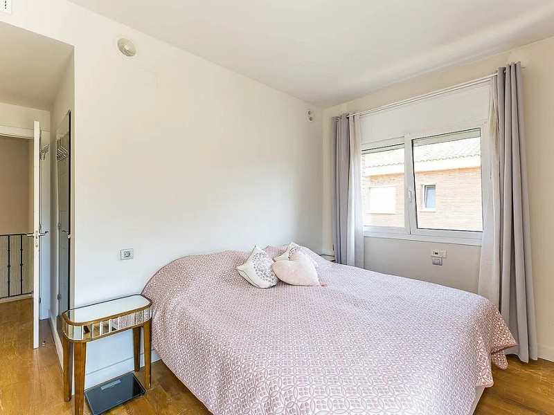 Эксклюзивный дом класса люкс с частным садом и бассейном в Гава-Мар, в 2 минутах от моря. Фото:  16