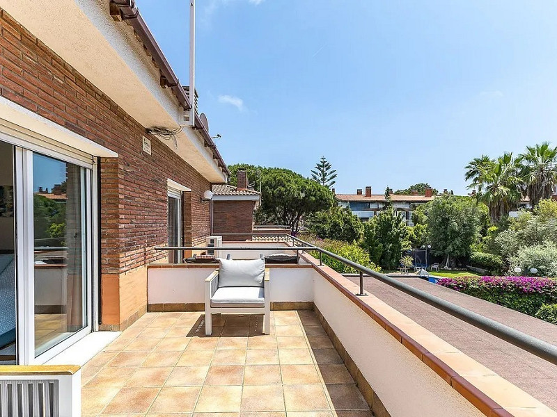 Эксклюзивный дом класса люкс с частным садом и бассейном в Гава-Мар, в 2 минутах от моря. Фото:  21