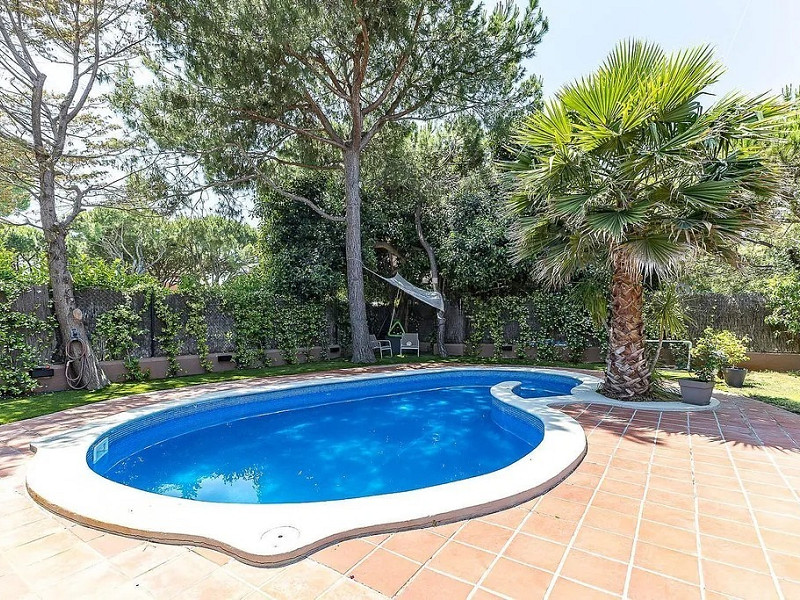 Эксклюзивный дом класса люкс с частным садом и бассейном в Гава-Мар, в 2 минутах от моря. Фото:  39