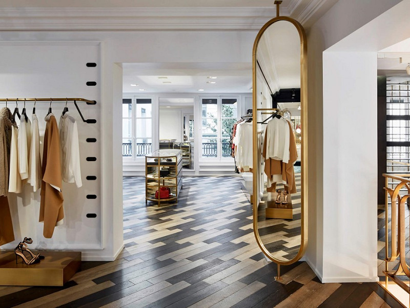 Премиальное торговое помещение на Пассечь де Грасия . Фото:  2