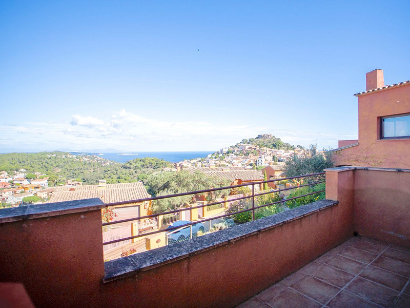 Смежный дом с видом на море в Бегуре, Коста-Брава. Фото:  23