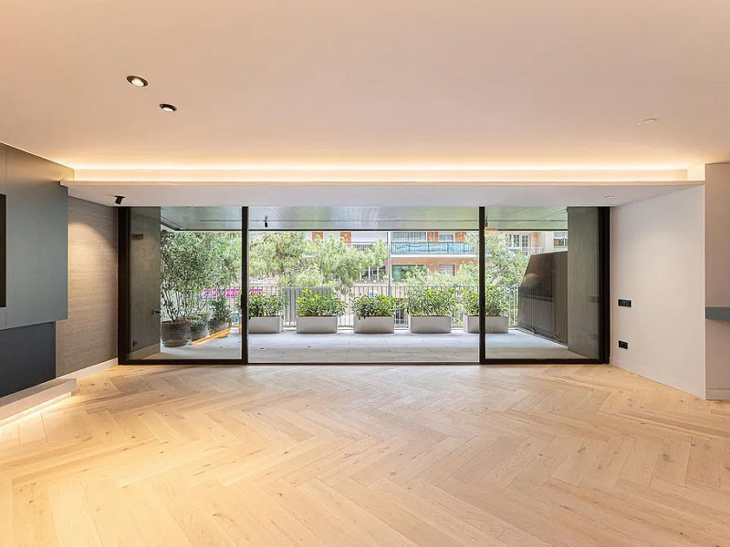 Роскошная отремонтированная резиденция с террасой в Туро Парк — Барселона. Фото:  2