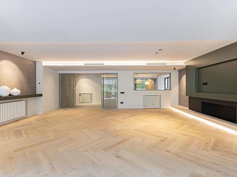 Роскошная отремонтированная резиденция с террасой в Туро Парк — Барселона. Фото:  7