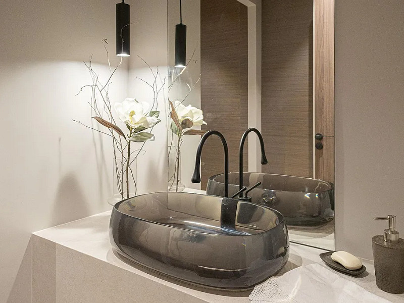 Роскошная отремонтированная резиденция с террасой в Туро Парк — Барселона. Фото:  26