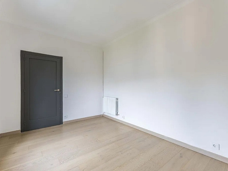 Светлая cемейная квартира в сердце района Саррия — Барселона. Фото:  6