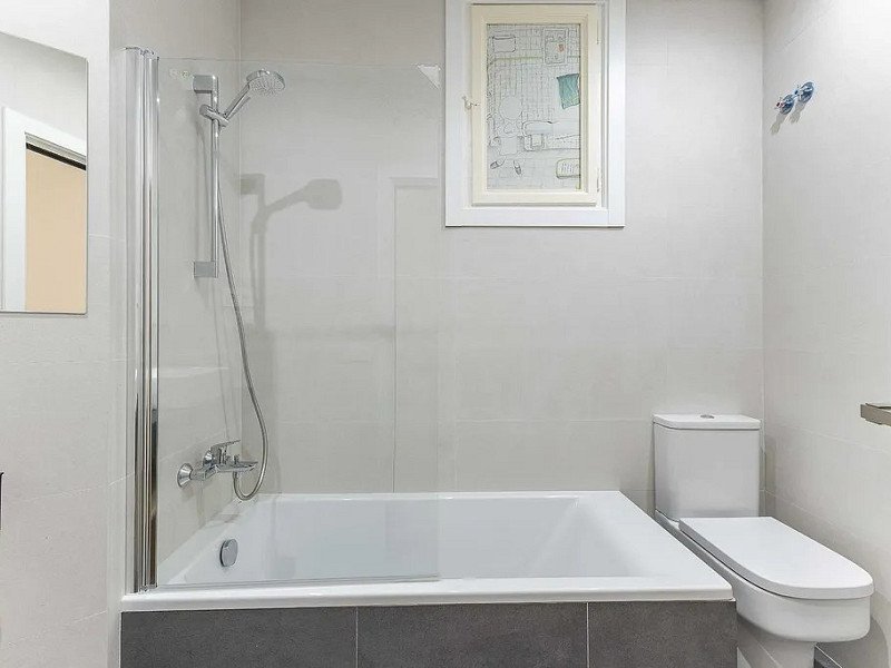 Светлая cемейная квартира в сердце района Саррия — Барселона. Фото:  18