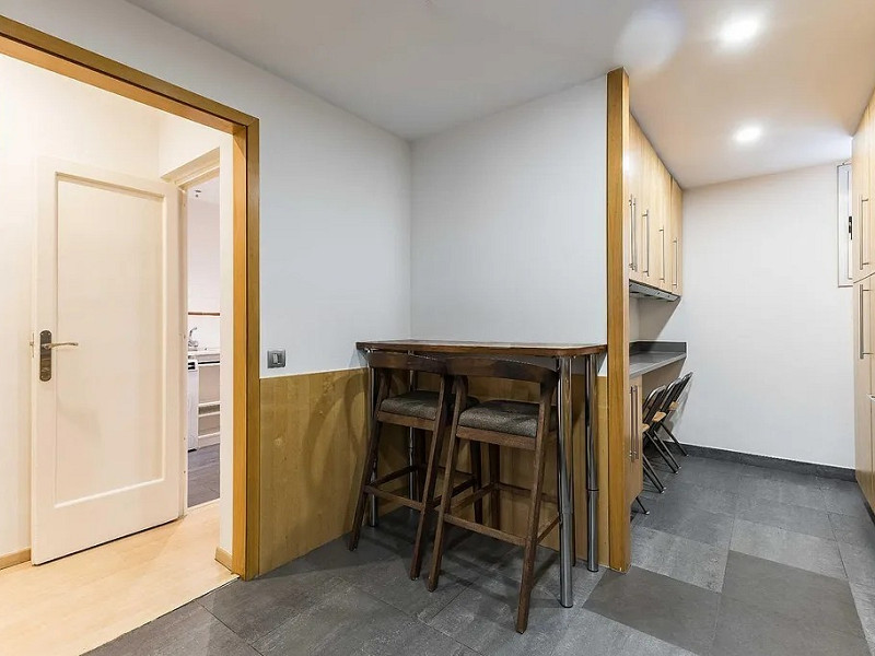 Светлая cемейная квартира в сердце района Саррия — Барселона. Фото:  21