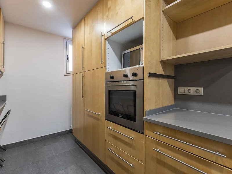 Светлая cемейная квартира в сердце района Саррия — Барселона. Фото:  23