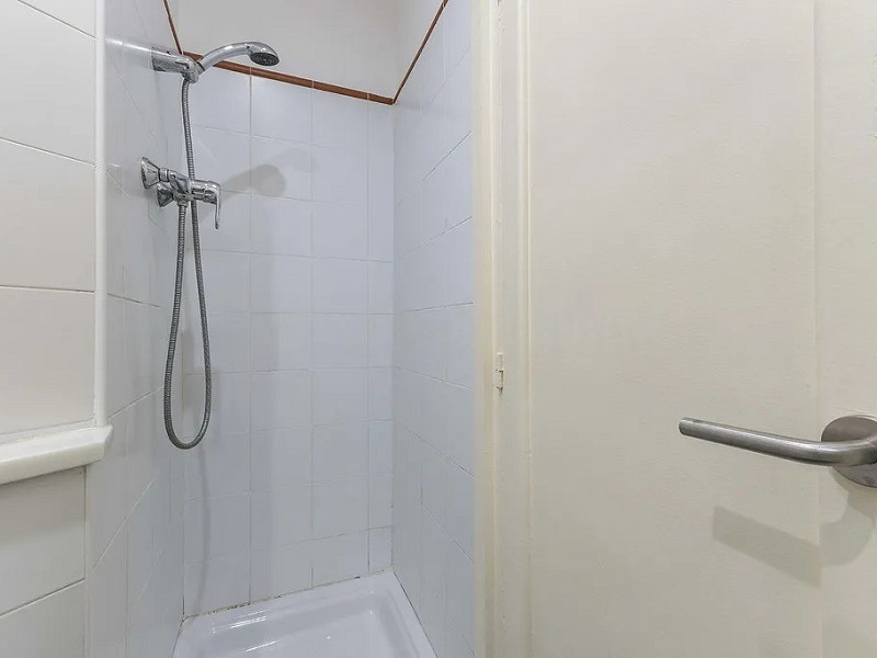 Светлая cемейная квартира в сердце района Саррия — Барселона. Фото:  30