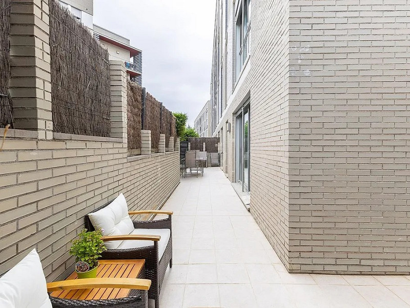 Уютная квартира с частной террасой и бассейном в районе Кан Матас. Фото:  30