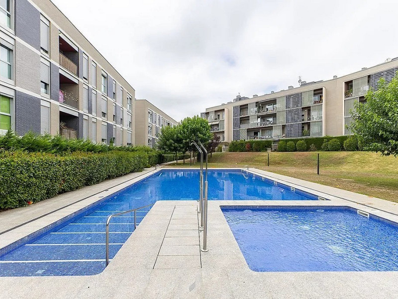 Уютная квартира с частной террасой и бассейном в районе Кан Матас. Фото:  46