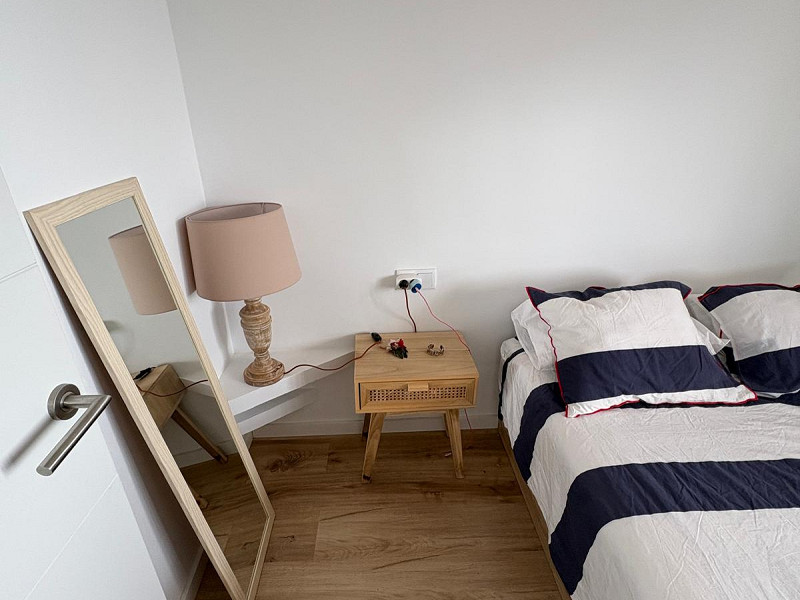 Отремонтированный пентхаус с большой террасой и видом на море в Кома-Руга, Эль-Вендрель. Фото:  16