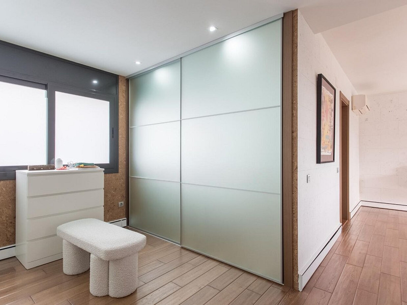 Роскошный современный дом в урбанизации Рокаферрера, Сант-Андреу-де-Льаванерес. Фото:  24