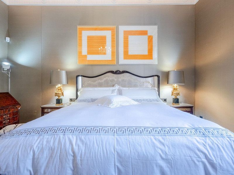 Настоящее произведение искусства: эксклюзивная дизайнерская квартира с выдающимися деталями и коллекцией антиквариата в Сант-Жервази, Барселона. Фото:  5