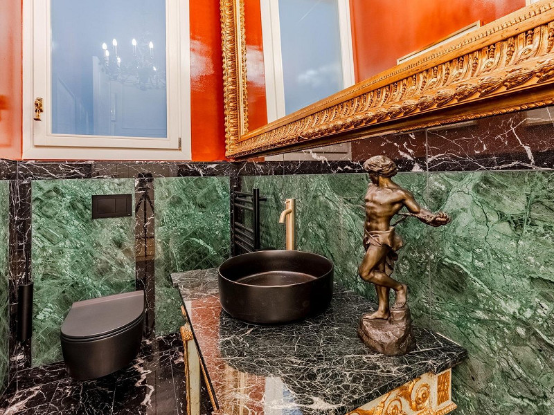 Настоящее произведение искусства: эксклюзивная дизайнерская квартира с выдающимися деталями и коллекцией антиквариата в Сант-Жервази, Барселона. Фото:  17