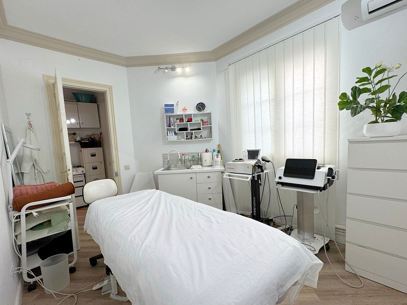 Центр эстетики и клиника физиотерапии в районе Эшампле, Барселона. Фото:  10