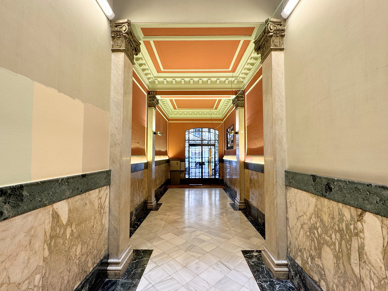 Центр эстетики и клиника физиотерапии в районе Эшампле, Барселона. Фото:  24