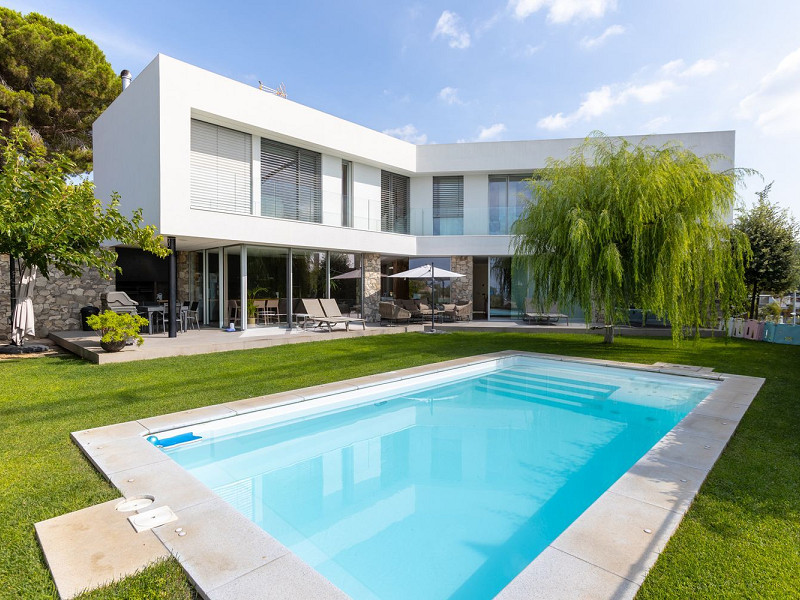 Эксклюзивный дом класса люкс с видом на море в Тейя, Барселона. Фото:  2