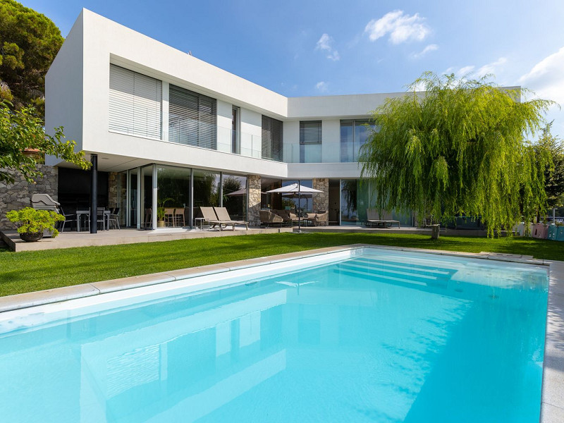 Эксклюзивный дом класса люкс с видом на море в Тейя, Барселона. Фото:  5