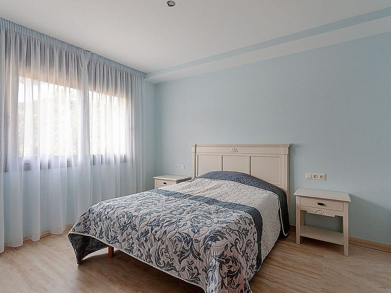 Villa de lujo de estilo clásico frente al mar en la Costa Brava, situada en la prestigiosa urbanización La Montgoda, Lloret de Mar. Foto:  32