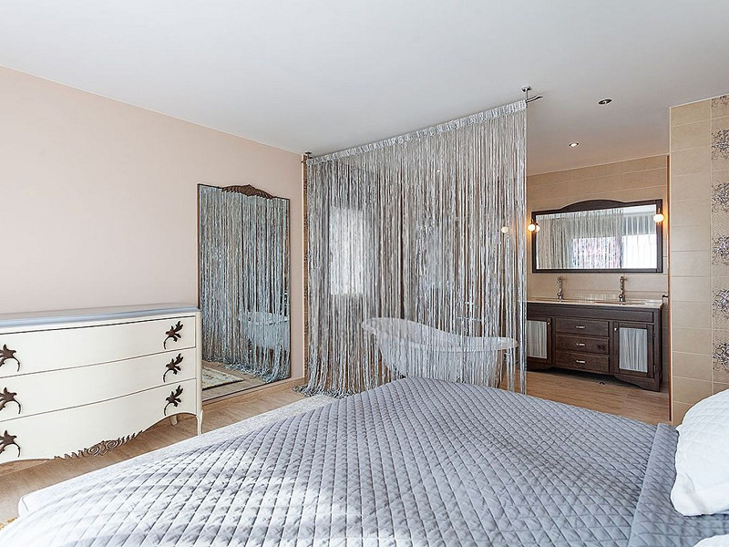 Villa de lujo de estilo clásico frente al mar en la Costa Brava, situada en la prestigiosa urbanización La Montgoda, Lloret de Mar. Foto:  42